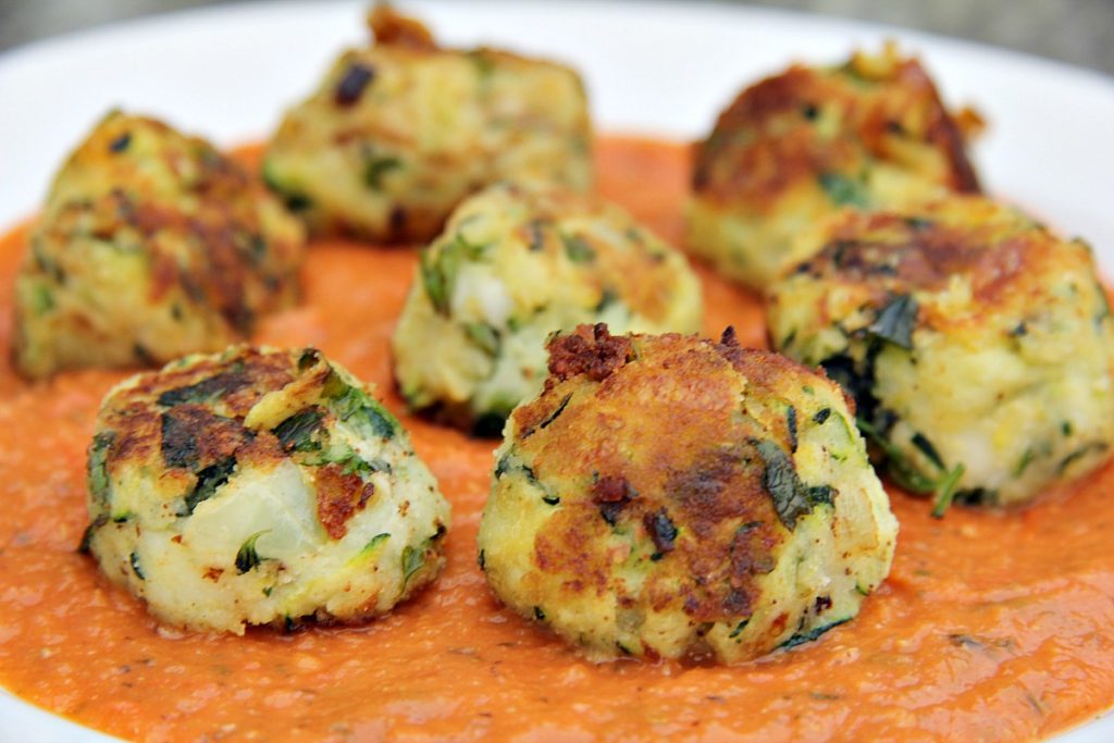 zucchini halloumi balls