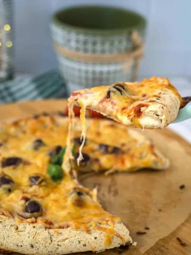 Keto Cheese Stuffed Crust Pizza