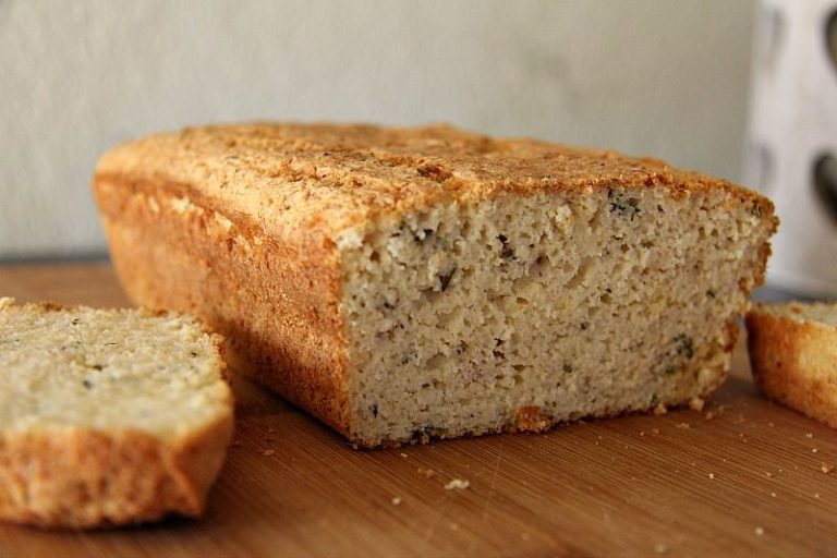 Low Carb Parmesan &amp; Thyme Bread