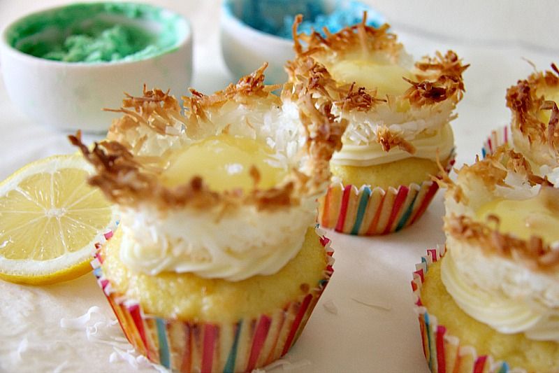 Coconut cupcakes with lemon frosting bring together the perfect combination of tangy and tropical flavors. These delicious treats feature a moist coconut-infused base topped with a refreshing lemon buttercream that adds a burst of