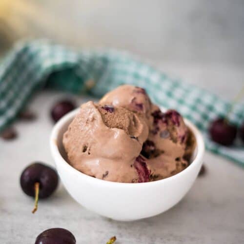 cherry chocolate ice cream