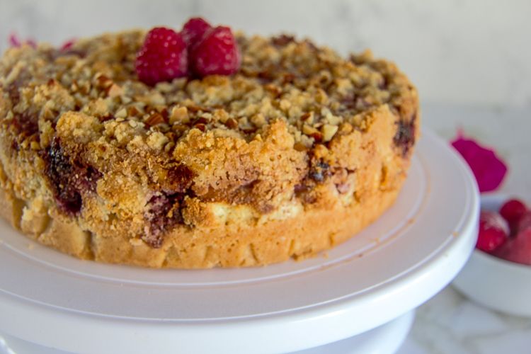 Raspberry Almond Crumble Cake - Divalicious Recipes