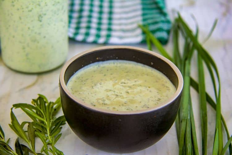 A creamy salad dressing made with mayonnaise, sour cream and herbs