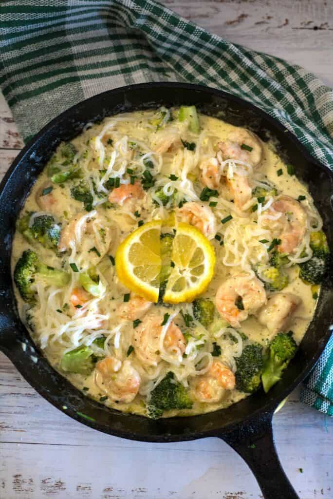 shrimp broccoli in pan