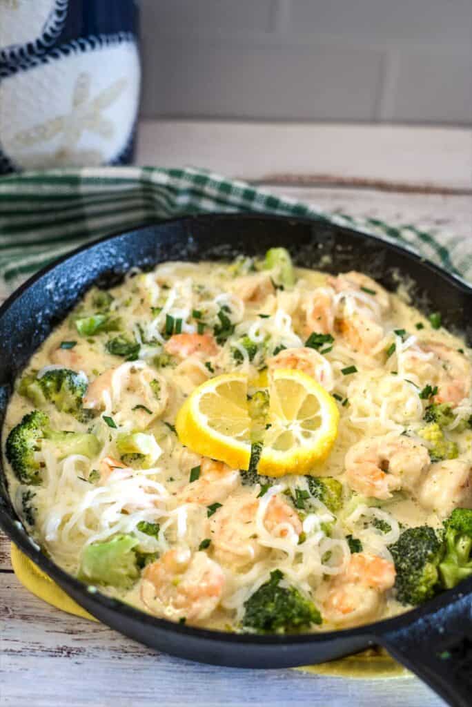 shrimp and broccoli with low carb noodles