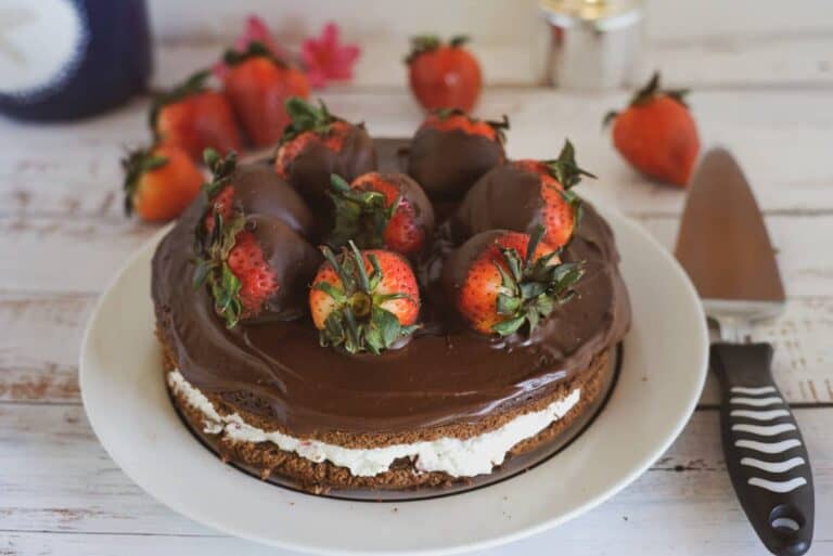 chocolate covered strawberries cake