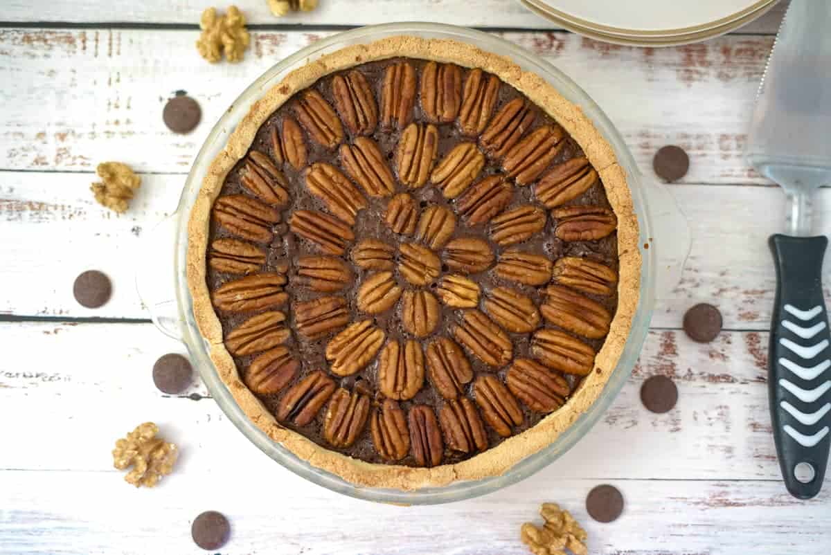 Keto Chocolate Pecan Pie - Divalicious Recipes