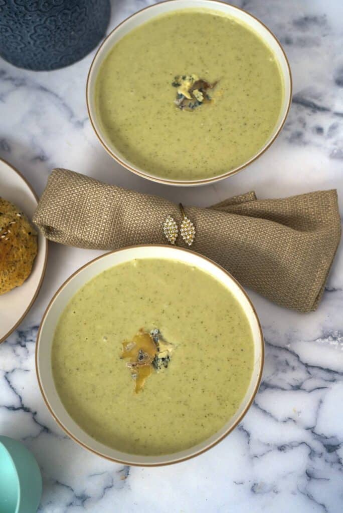 keto stilton broccoli soup