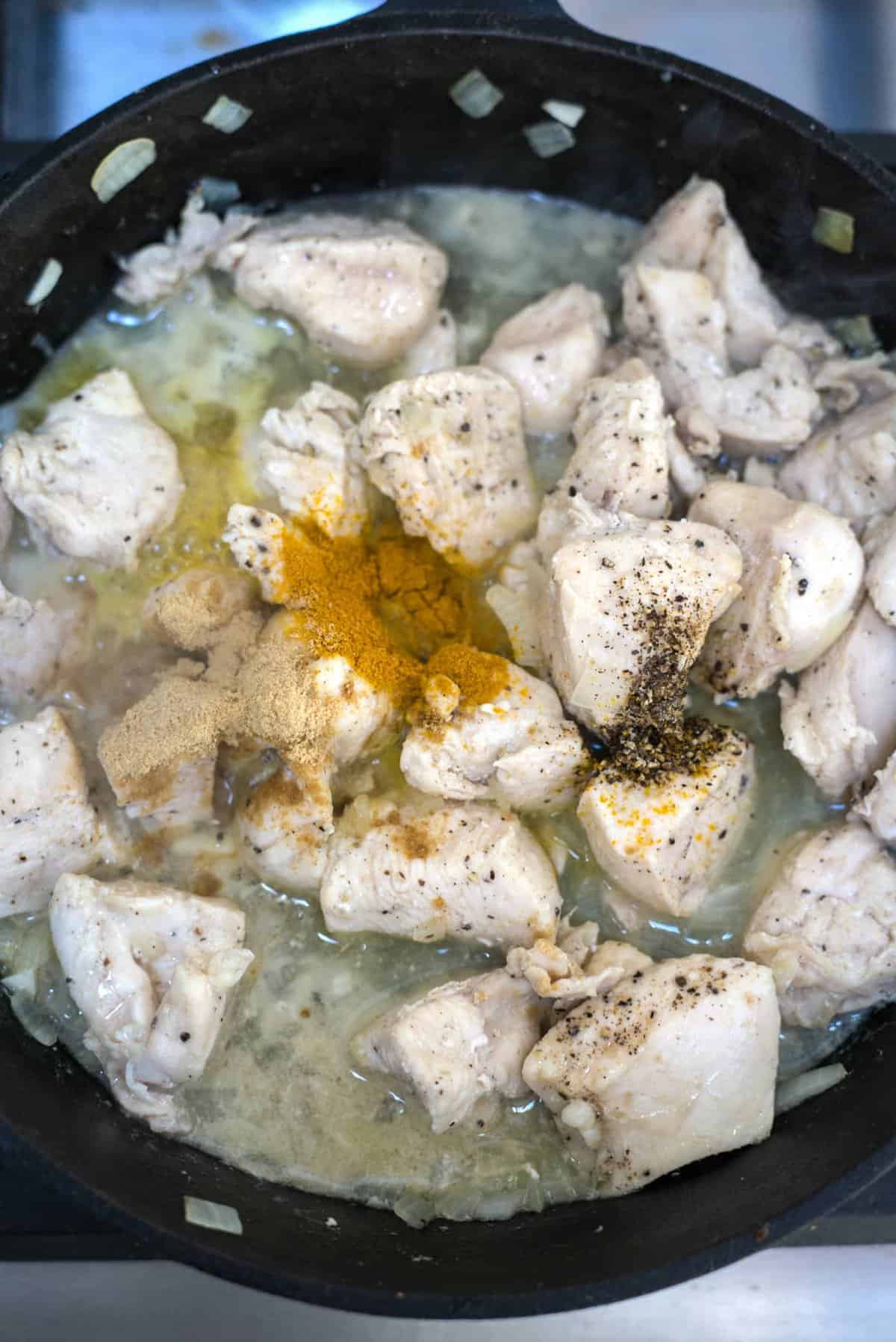 lime and spices to chicken