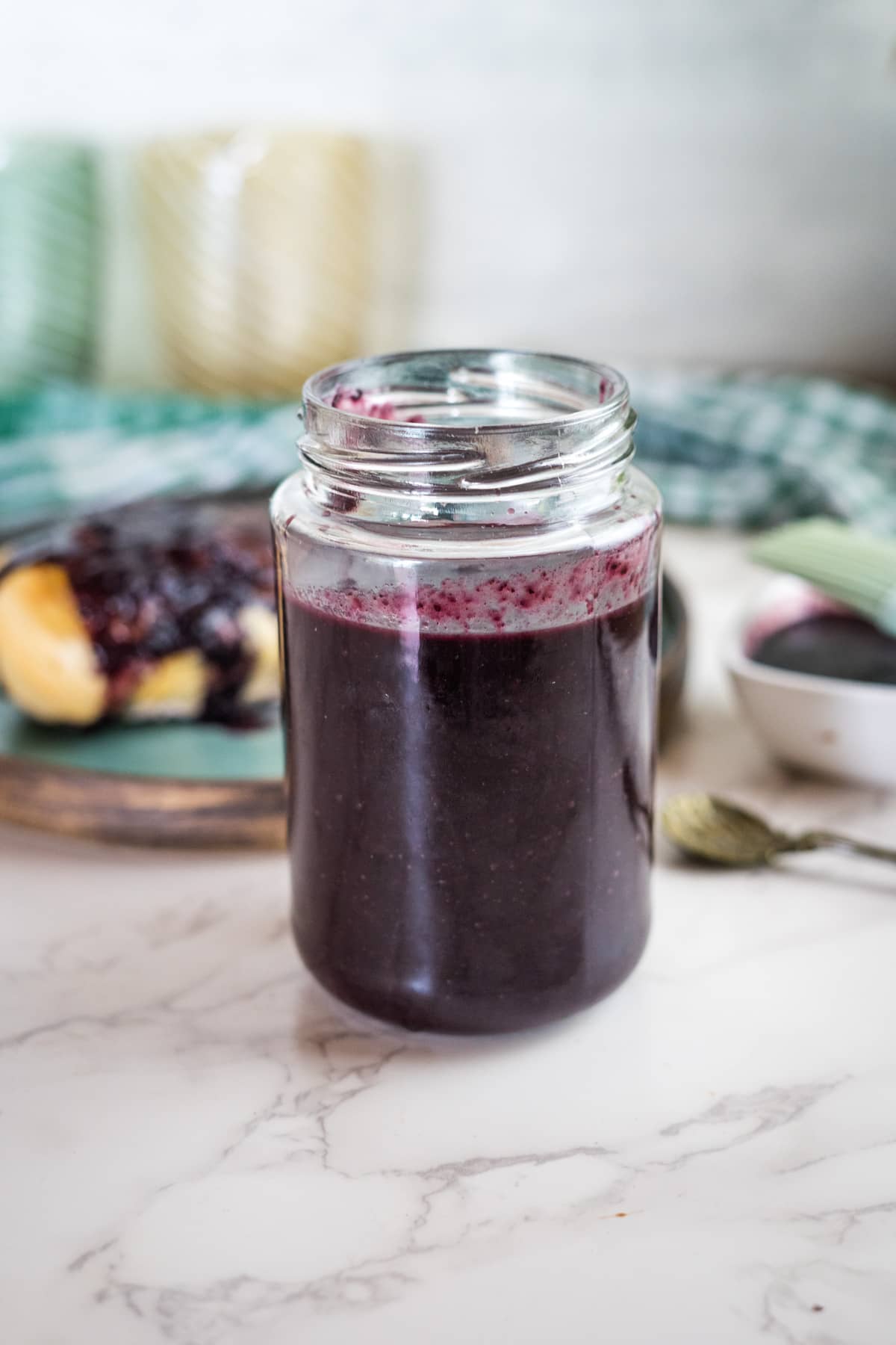 blueberry bbq sauce in jar